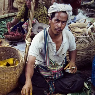 Spice seller, Heho market