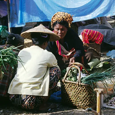 Vegetable seller, Nyaungshwe Market
