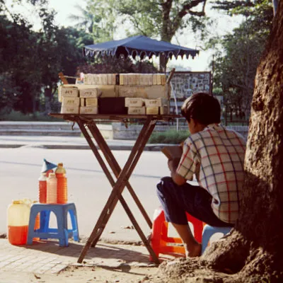 Selling petrol and cigarettes, Hue